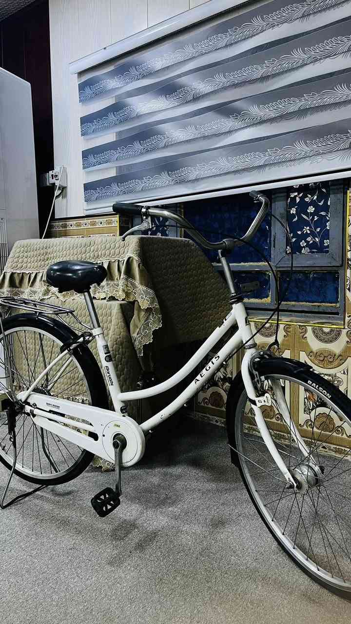 بايسكل سياحي نضيف سعره 75 قفله الرقم        (***********)
