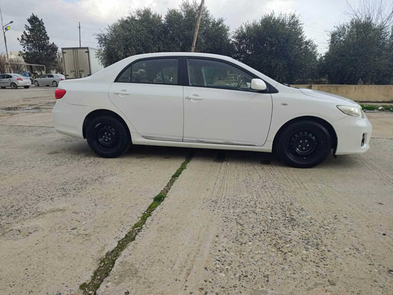 Toyota corolla 2013 سيد نهرو

صورة فحص موجود 
سياره رقم سنويه جديد 
دينار مصرف مابيها 
حديده خلفي امامي جديد
موصفات فول بدون سلات 
داخل فورميكا 
تحكمات ستيرن
كير محرك بشرط مامفتوح بدون صوت صرف بخار
بشرط تحويل وكال غرامه 
طيرات جديد 
ماشه 247km ماشي
مکان سلیمانیە
سعر 138
***********
———————————————————————
تويوتا كوريلا ٢٠١٣ سيد نهرو خليجي 
رەسمی سۆنەریم داناوە 
سەیارەکەی سفری ئێرەیە 
گێر و مەکینەو تەقەو رەقەی بەشەرتە 
تحویل غرامە وەکالە بەشەرتە 
چوار تایەی تازەی لەژێرە
سپێری دانەبەزیوە
٢٤٧ هەزار رۆشتوە
ناو فۆرمیکایە 
فولە بەس سلایت نیە  
شوین سلێمانی 
نرخي 138
*********** كركوك, العراق

