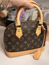 حقيبة وسط • لوي فيتون • أصلي