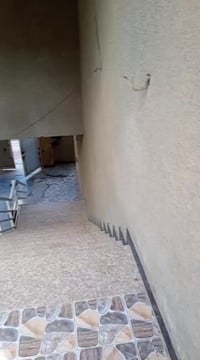 يوجد  شقه طابق اول للايجار في منطقة حي العدل  بضهر اسواق الربيع  مساحت...