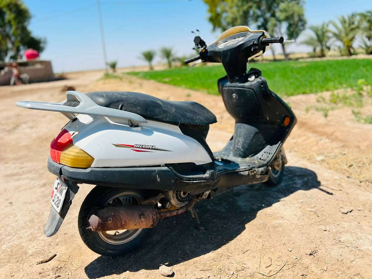 السلام عليكم دراجه سبيسي للبيع كهربائيات شغاله كفرات نقصه بس كفر امامي ونقصه هندر فقط الدراجه مكفوله  بسعر مناسب 
اليريد يعرف السعر يتصل على الرقم ويدلل 🖤
***********
