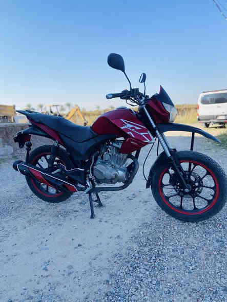 السلام عليكم للبيع كايدن مديل 2017 محرك 200 مامفتوح كهربايات فول تايرات جدد السعر 850وبيه مجال *********** مكان الاسحاقي
