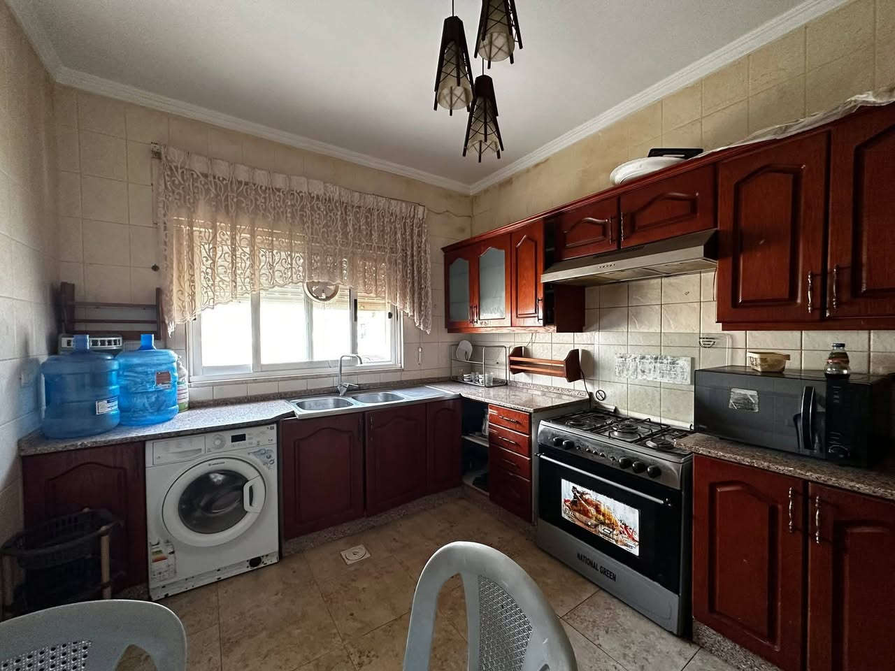 ✨ شقة للبيع في جانب الكرخ والرصافة هذي الصور نموذج ومؤثثه كامل وبالسعر المريح والقسط المريح  فقط اتصل ولي تريده يجرالك 

📍 طابق أول | 105 م²
🛏️ 2 نوم | 🚿 2 حمام
🍽️ مطبخ راكب
🛋️ صالون واسع
🌿 بلكونة + كراج
📌تدفية 
🏘️ بناية هادئة (8 شقق فقط)

📞 للاستفسار:
‏‪***********‬‏
