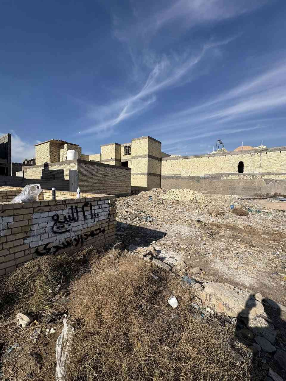 قطعه ارض ١٠٠م للبيع   الزعفرانيه زراعي حي الامانه  قرار ٢٥ للاستفسار ***********
