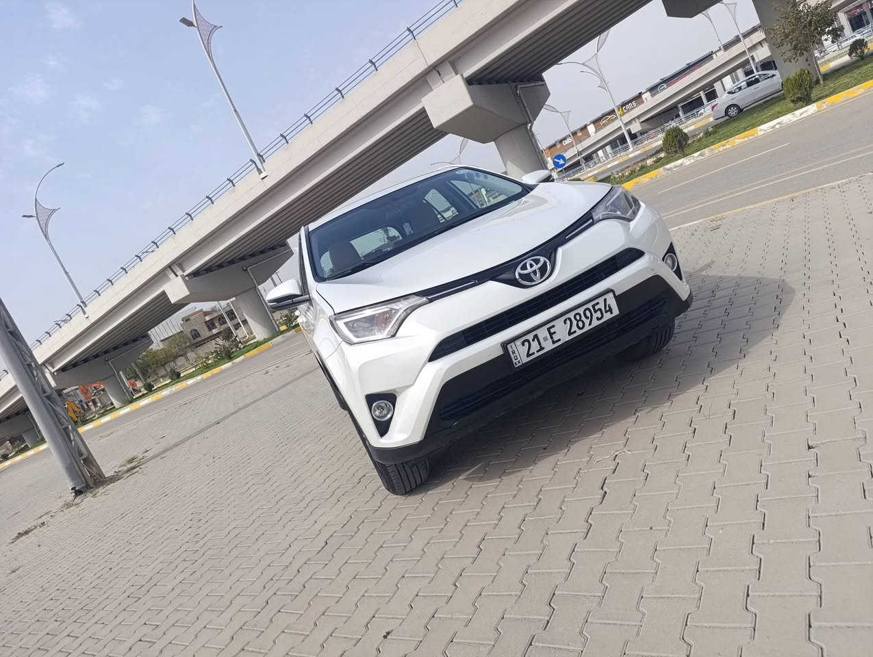 السلام عليكم
راف فور 2018
كلين شركه ساز 
سياره كامل ع وضع الشركه 
فور ويل 
ماشي 130 الف 
ثلاثه انظمه 
سنويه 2028 بسمي
شرط كير والمحرك 
السعر المطلوب 210 بي مجال بسيط
مكان كركوك
***********
