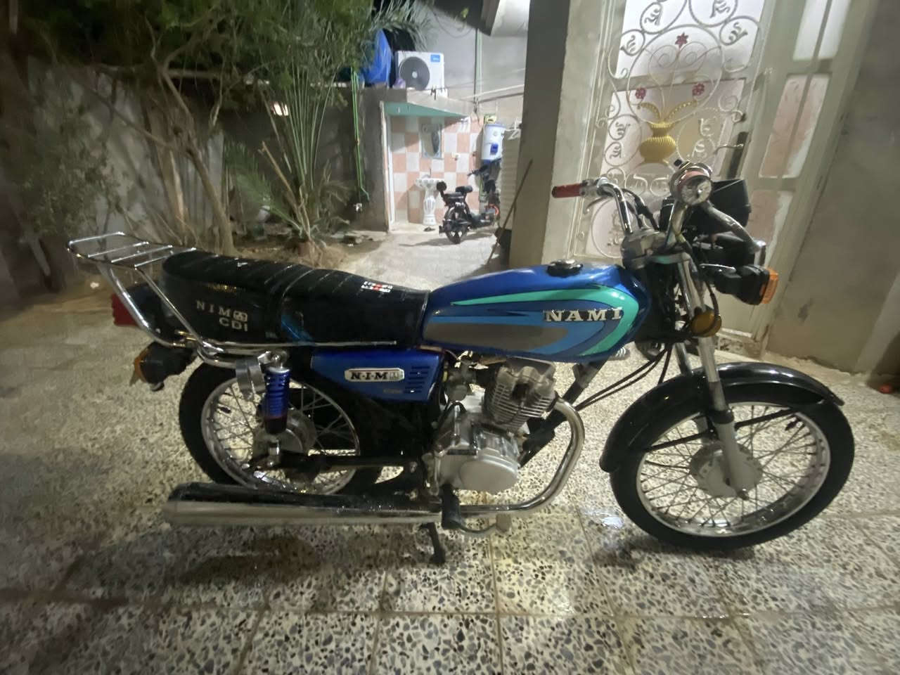 سلام عليكم 🫡 دراجة نامة امتياز للبيع او مراوس دراجة خير من الله شعلة ومعدل نار 🔥 جانيها صار8 اشهر ماوكفتني نهائياً كهربائيات كلهه شغالة السعر 575 قابل للتفاوض بشكل بسيط جدا المكان بعقوبة الكاطون باقي التفاصيل اتصل عل رقم ***********خادمكم 🤍
