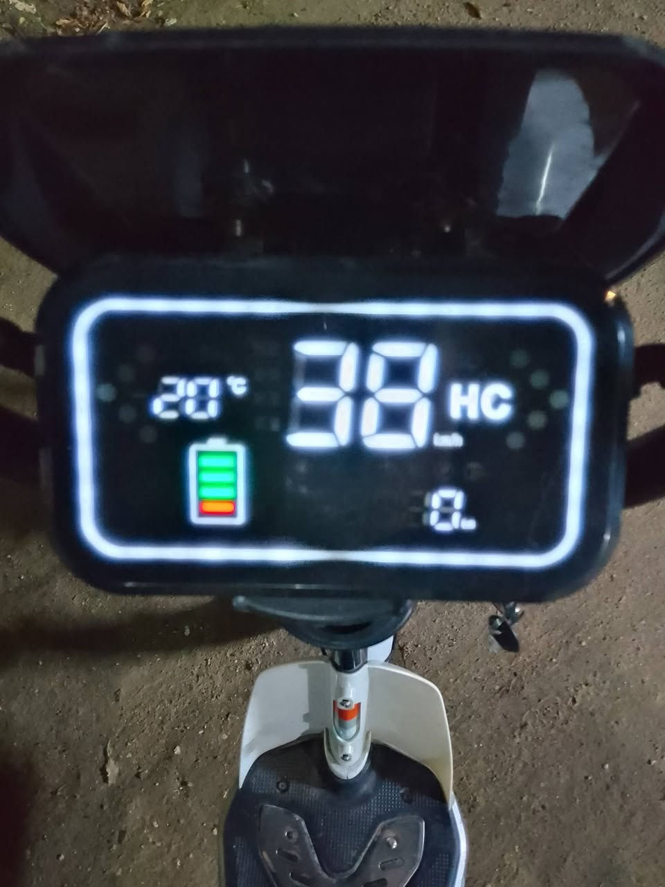 بايسكل شحن عادي جديد 2024مواصفات اشاير امامي خلفي بكلايت خلفي لايت امامي دبل اشاره بصمه وسويج وشاحنه يمشي 60 يمشي 50 كيلو حقيقي تايرات جددكفرات هورن قوي دبلات شغاله بايسكل جديد السعر 300الف وبي مجال جداً عنوان كربلاء باب طوريج الاستفسار الاتصال رقم ***********
