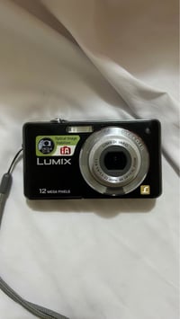 كاميرا لوميكس • حالة ممتازة • توصيل لجميع المحافظات