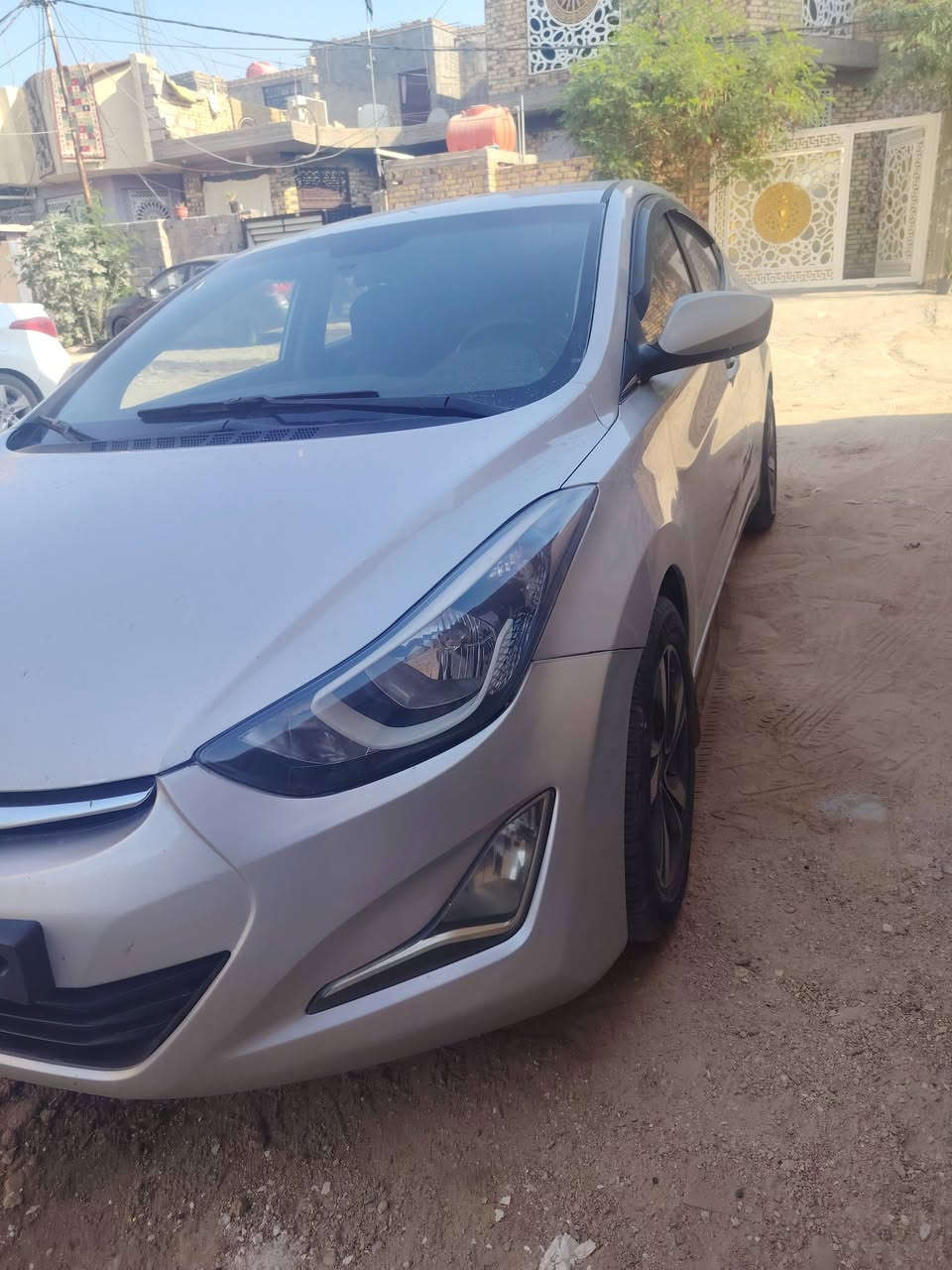 للبيع 2016 مكفوله من ضربه فقط رشات صبغ امريكيه سياره جاهزه ونظيفه وتبريد وتحكم ستيرن وكامرا تحويل ثاني يوم مكان السياره حلة شارع 80 محيزم 4 قرب الملعب الخماسي للاستفسار ***********
