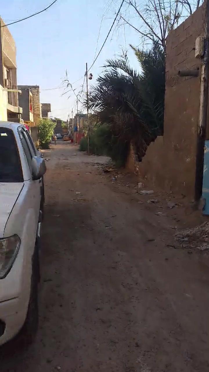 سلام عليكم بيت لمساحه 100مربع يحتوي على 4نوم +ستقبال مطبخ و ملحقات لتواصل اتصل أو واتساب ***********لسعر 52بي مجال
