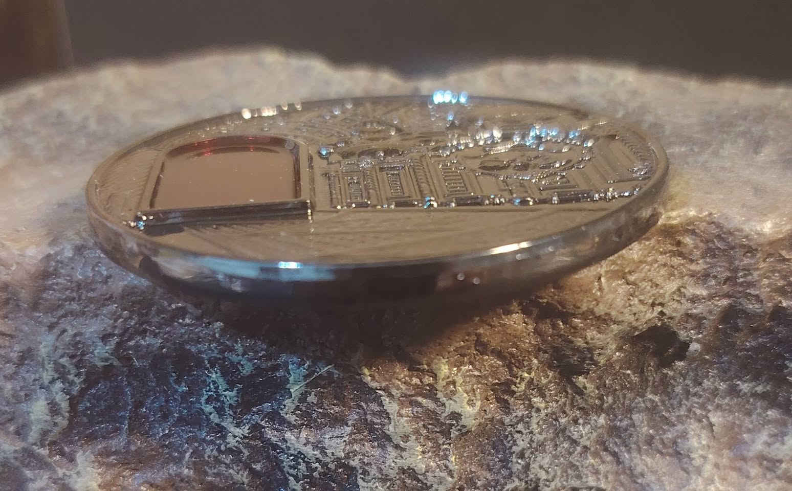 السلام عليكم.. مسكوكة أوربية لقصر الكرملين.. موسكو
قطر  5.5 سم /  سمك 3 ملم / وزن 37 غم
السعر 7000... متوفر قطعتين فقط
توصيل كربلاء 3000 محافظات 5000


**إذا كنت صاحب هذا الإعلان وتريد حذفه لأي سبب، رجاءا أرسل رسالة إلى الدعم الفني**