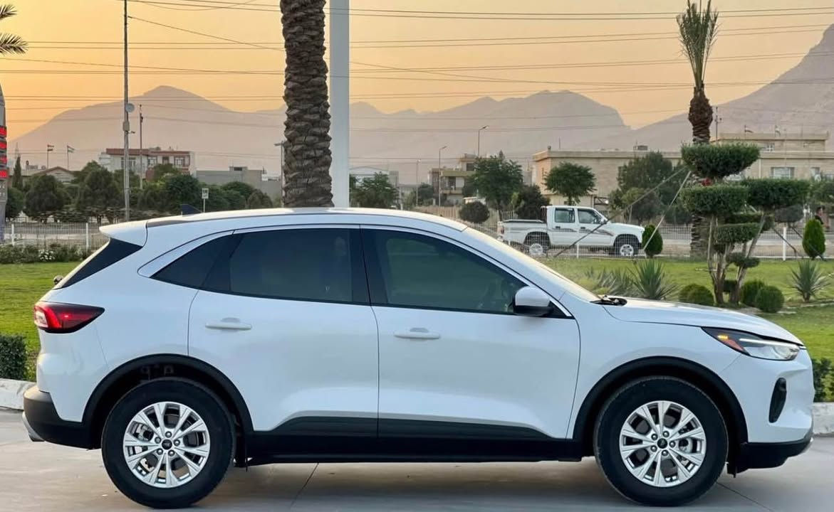 ford escape2024
***********
فۆرد ٢٠٢٤ 
نیو بۆنیت بۆیاخه‌ بیژوری رانية, السليمانية
