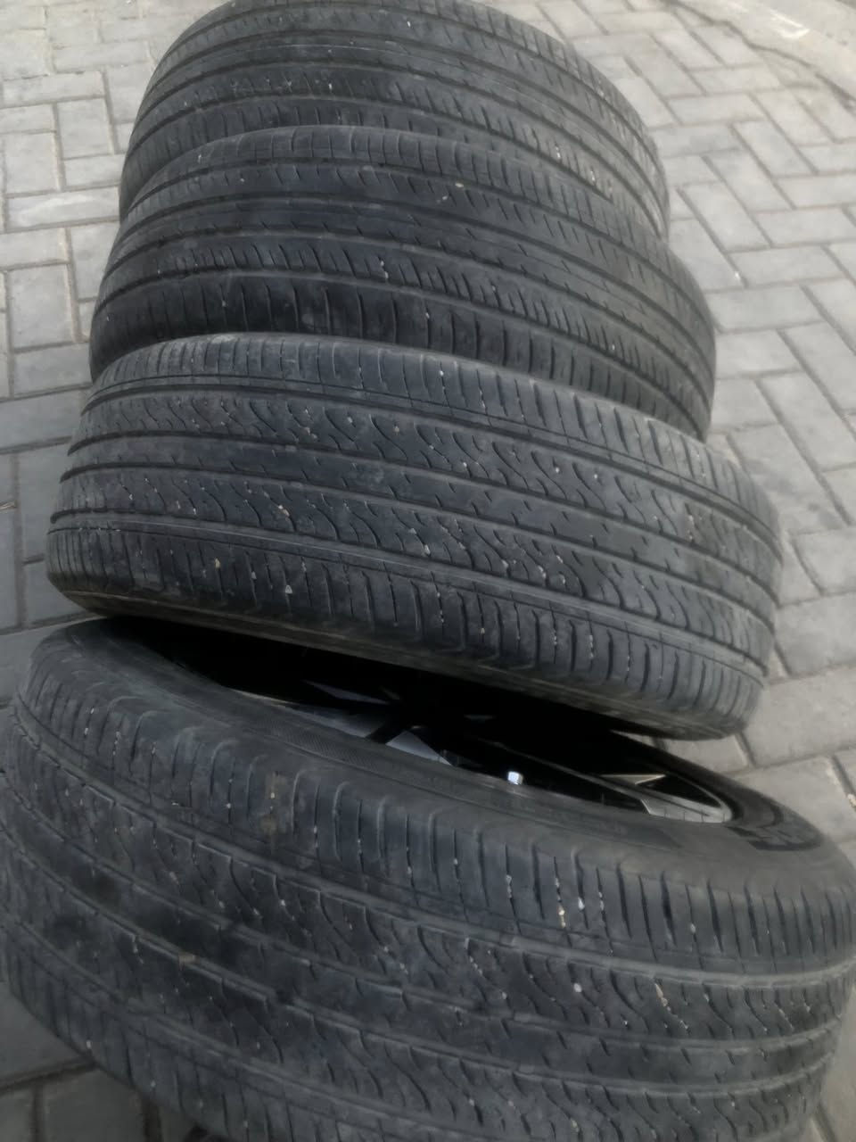 حجم ١٦ النترا اصلي مع التايرات ٣٢٥ الف بغداد غزاليه بيع او مراوس ***********
