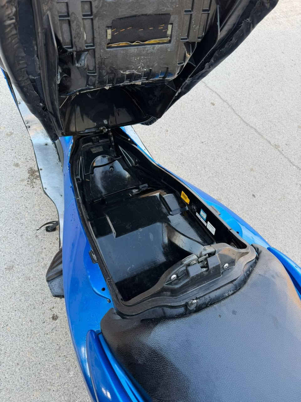 ⸻

السلام عليكم فورزة صفر s7 10 دراجة حلوة بيهة سستم سماعات بداخل الجكمجة بيهة منظومة زنون اصليات وصالنصة رياضي اصلي نظافتها كدامكم نقص بس التريشة اليسار وما بيهة نقص برغي كلشي شغال شلعة ومعدل تايرات شاهدهن جدد تدفئة يدات سعرهة 1350 وبيهة مجال للبيع ما متواجد خاص اتصال على الرقم او الواتساب *********** مكاني واسط قضاء الحي
