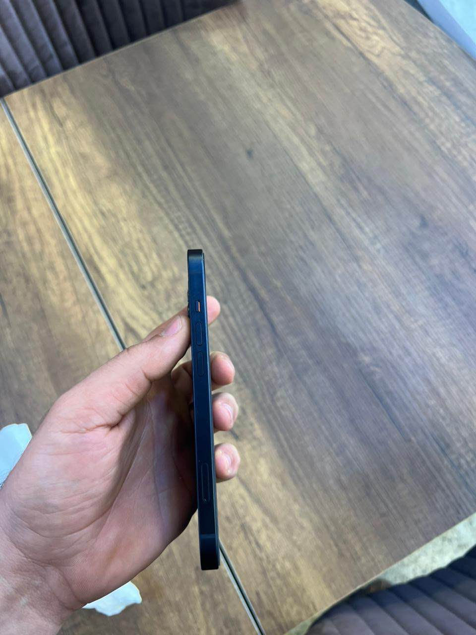 ئایفۆن ١٣ دوو کامیرەی حجم گەورە ١٢٨ گێگابایتی ١ سیمارتە پاتری ٨٧ زۆر زۆر خاوێنە پێویست ناکا وەسفی کەم مالەکە دیارە لە هەولێرم سعری ٣١٠$ محمەلەکی کەمی تێدایە أربيل, العراق


**إذا كنت صاحب هذا الإعلان وتريد حذفه لأي سبب، رجاءا أرسل رسالة إلى الدعم الفني**