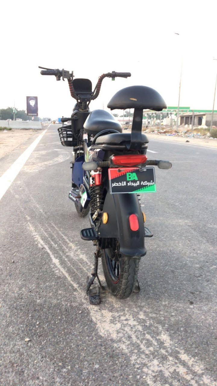 السلام عليكم
دراجة شحن حديده 
بطاريات ٤ حجم ٢٠
سرعتها  ٦٤
السعر ٢٠٠ بيها مجال 
بغداد الحسينية رقم   
***********
