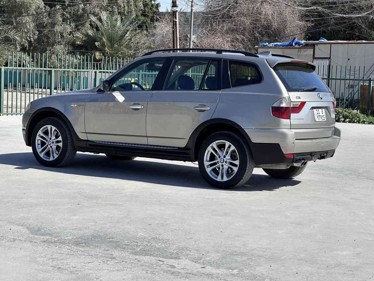 سلام عليكم
للبيع او مراوس حسب القناعه اخوان اني مكلف بل نشر 

بي ام دبليو x3 موديل 2008  رقم بغداد دولي شرط التحويل

محرك 6 سلندر N52 تنفس طبيعي اقوه وارغب محرك بل بي ام

سياره مال بيت ومال جناي ومصروف عليها ما بيها نقص اي شي

محرك وكير شرط جدد ممفتوحات ولا ملعوب بيهن كفاله 

صدرين خلفي واني كله منفوض جديد تراي متسمع صوت 

 كهربائيات واير جطل ماكو وكلشي بيها شغال صفر مسج

سياره مكفوله من اي ضربه بيها صبغ ٣ قطع للجماليه اثر شخوط وعندي صورها قبل الصبغ 
مواصفات فول ومعروفه مواصفات البي ام 

السعر ٧٨ ورقه وبي مجال بصيط حق الجيه وماكو هيج سعر للستفسار اتصل ***********
