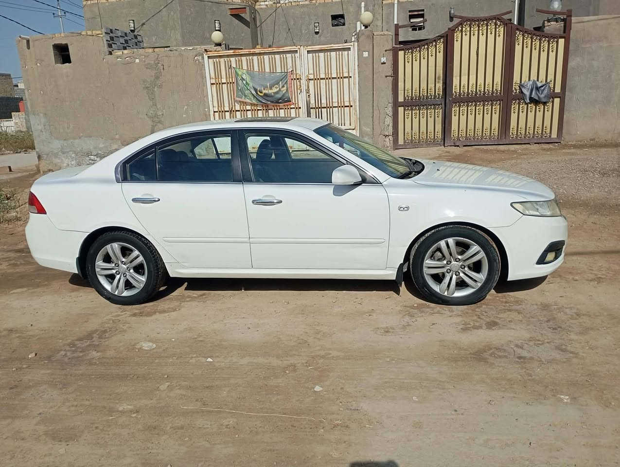 السلام عليكم ابتما 2010 خليجي فول ماعده البصمه بيه قبق جنطه مبدل وباب السايق ولعبري صبغ اثر شخوط بدون حادث رقم قادسيه كير مكينه حداديه تخم تاير السياره جاهزه من كلشي السعر 120وبيه مجال قليل الاستفسار *********** المكان ديوانيه
