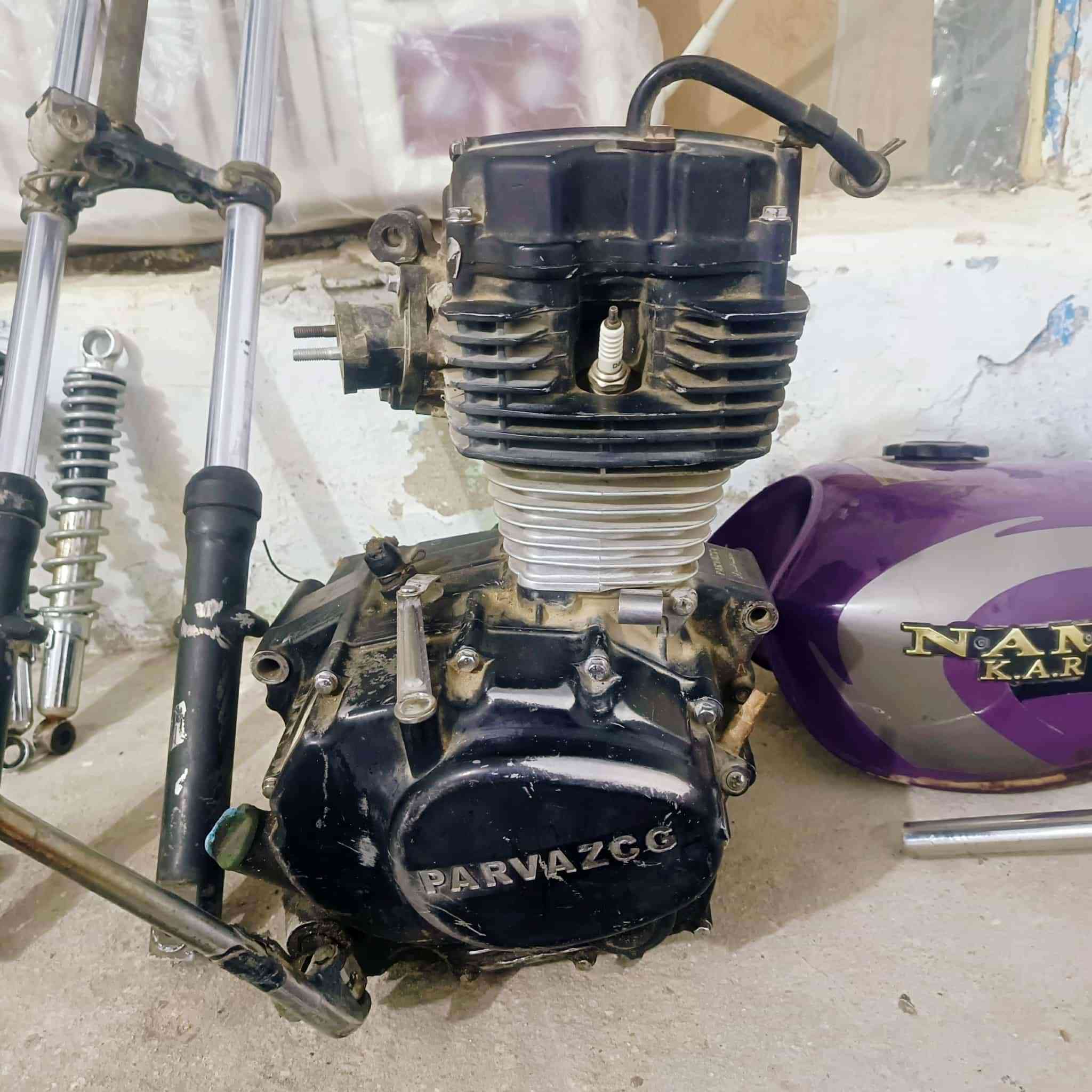 وياهن شاصي كلك شلع اب 80الف مكاني طوريج رقم ***********
