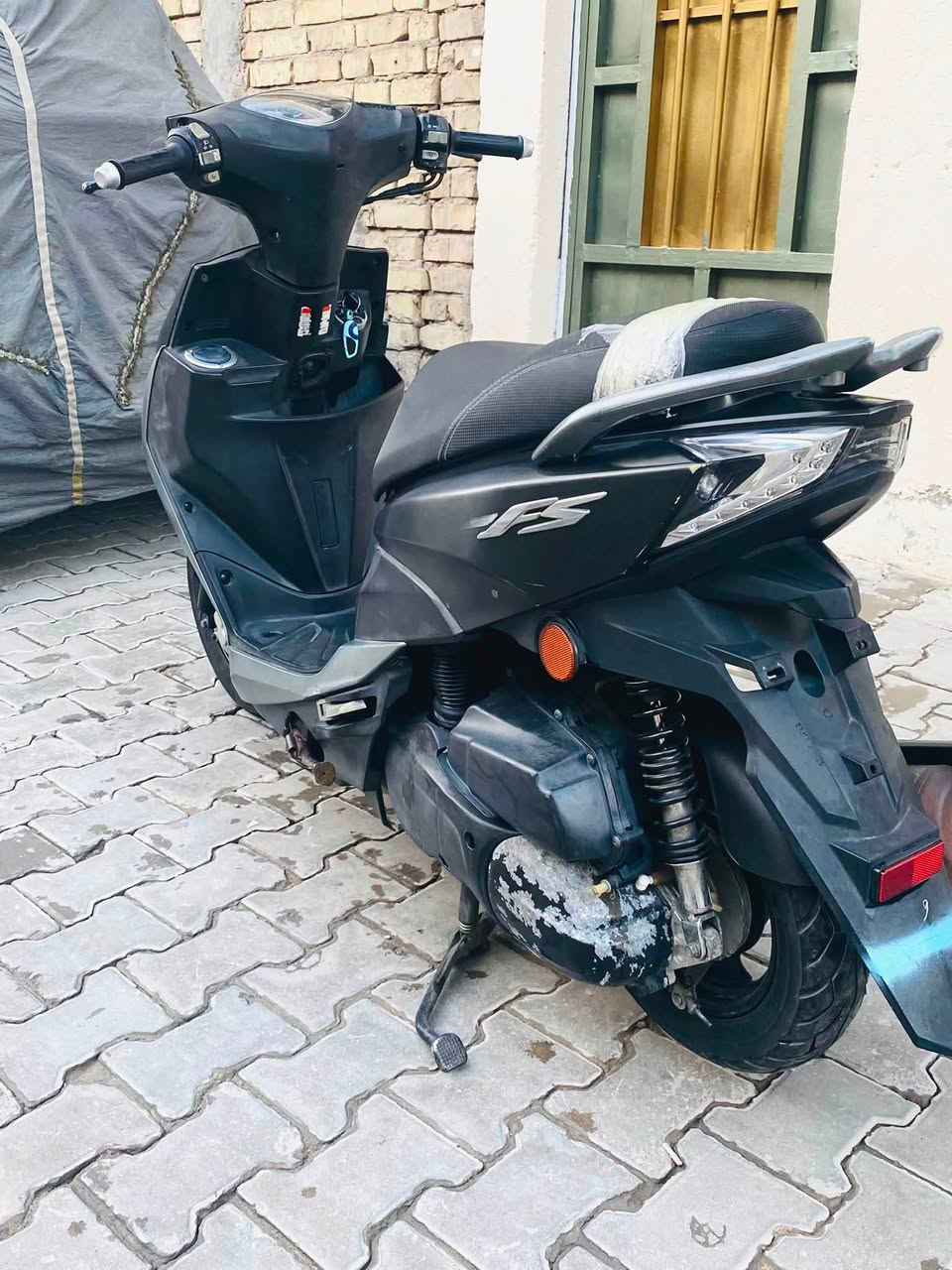 دراج MAX حديث 
ماشيه 2788يعني الفين دراجه كلها بلاديه 
شرط نضافه دراجة مال رمبه صارلها أسبوع نازله من المعرض المديه 2019 ماخذه رمبه اوراق المعرضه موجوده يعني مو مال شارع 
دراجه كفاله عامه الدراجه علي ايدي شوفت عيناك
دراجه ياباني الاصليJFجديد شرط الوكاله
السعر 10ورقه  ***********

