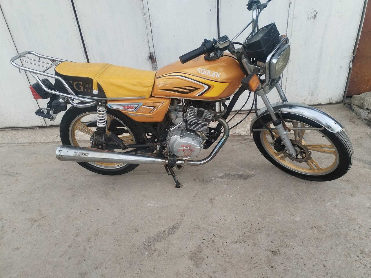 السلام عليكم اخواني مكلف بل نشر دراجه سافان موديل 21اوراق سكنر كله شغاله سلف كهرباياته شغاله مابيه اي نقص مكان دراجه بابل طهمازيه السعر 400وبيه مجال هاذه رقم صاحبه ***********
