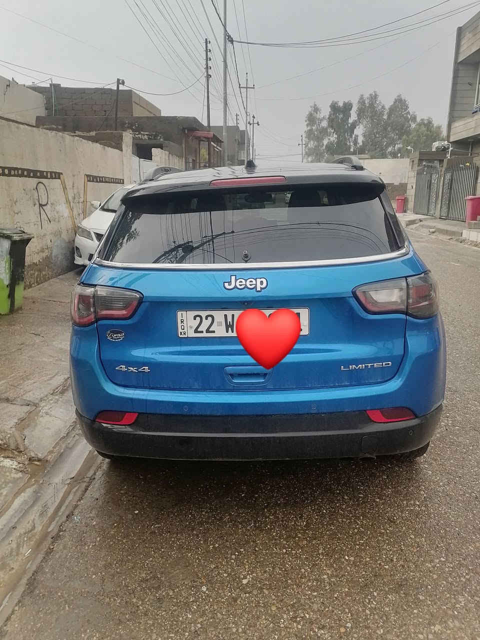 سلام عليكم سياره جيب كومباس موديل 2022 فوال موصفات ضرر ثلاثه قطع بدون دواخل بيع ومراوس حسب القناعة عنواني كركوك رقم تلفون ***********
