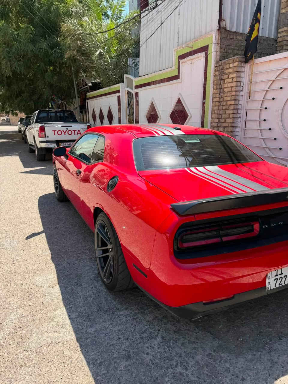 ماعتقداكو  اخته بالعراق
لهسه بدون صبغ  وبدون حادث ومضمومه
بدون صبغ حتى دعاميات بلاديه
جالنجر شيكر اصل وفصل (مختمه )
5700 RT

ماشيه 66mi
2018
السياره نضيفه كلش ومعروفه 
كلشي بيه بلادي
وفول موصفات 
فتحه
سوبر تراك
حساسات جانبيه 
نقطه عمياء

عليه اكسل قفل SRT
3.09
ويل مال وايد بدي
على حجم السياره 
اصلي اني مفصله بيدي
تايرات خلفيه سم سلك

غرفه مال سكات 

حادثه فقط جاملغ عكس السايق
وراجع نفس لون يعني سياره بالسونار 
يطلع عندك فقط فتح براغي جاملغ
بدون دواخل وشاصي
صدر امامي خلفي قبل سبوع مجهزه
تبريد خير من الله
ومحرك كير مكفولات
ماتصرف عليه دينار واحد

لان اعجبك اني مو هذوله جيب وركع اذا موبلاديه الشغله ماشده
والسياره من دخلت للعراق 4 سنوات يم صديقي
واني الثاني وصارلي جانيه اكثر من 3 سنوات

معروضه 
ب218
ولي يقارنه بالناطيح لي موجوده يضلم بخته والله

والسياره 
مصروف عليه
اكثر من 55ورقه
بس اكسل
ودركه فورجد ومخمل  (ملاحضه الدركه اني مفصله واني مشتغله بالصين )
ويل اني مشتغله ومفصله
وغرفه مال سكات تعرفون سعره شنو

مكان السياره واسط الكوت

التواصل الاتصال
***********
