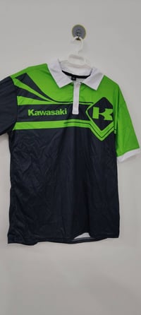 اكس لارج • ملابس