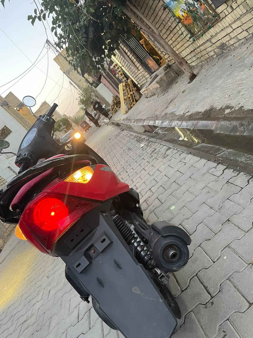 سلام عليكم 

GTR للبيع 
 

الدراجه يده KOSO اصلي
 
امرايات نيكل مال حاويه ياباني اصلي

زنون عالي ناصي اصلي 

دوشمه لون احمر اصلي

لون احمر جارد مال حاويه اصلي 

مكينه برغي ممفتوح 

شلعه معدل طيران 

فيت بم العقرب مالت تزويد اصلي 

نوزل مال حاويه اصلي 

الكهربائيات كلهه شغال 

سلف مال حاويه اصلي 

تايرات جديده جلاتين 

الدراجه اي نقص ماكو فقط اكلچات رادلهن ادامه 

صارلي شهرين من نزلته حاويه

الدراجه مكفوله من البرغي للبرغي 

المكان بغداد حي اور 

الرقم***********

السعر700
