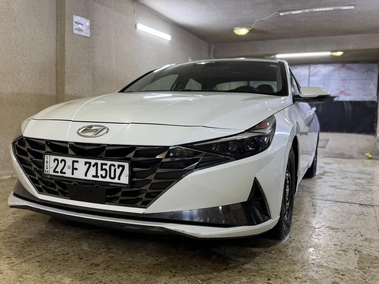 سلام عليكم النترا لمتد  موديل 2021سياره فول الفول فتحه سقف بصمة تشغيل عن بعد سياره جاهزه ونصبتها تخبل  حادثها قبغ جنطة فقط سياره بأسمي 170$وبيها مجال ***********
