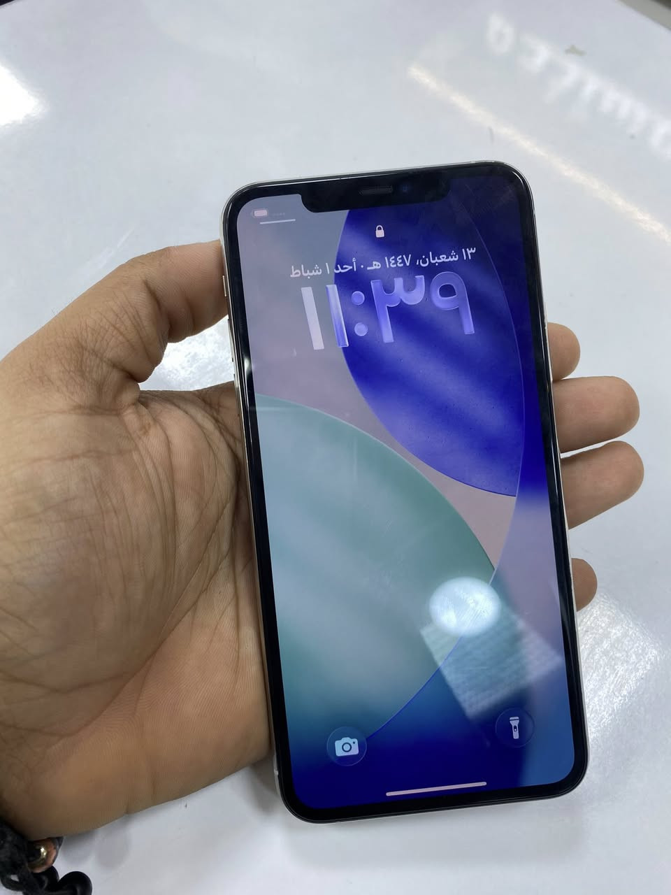 السلام عليكم 11 برو ماكس ظهره مكسور وفيس ايدي واكف ذاكره 256 بطاريه81  نظيف
سعره 240 وبي مجال للشراي 
***********
