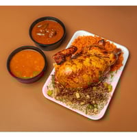 دجاجة محشيه مع تمن ومرق وخبز ومقبلات كامله بسعر)(10000) ونص كامله مع ت...