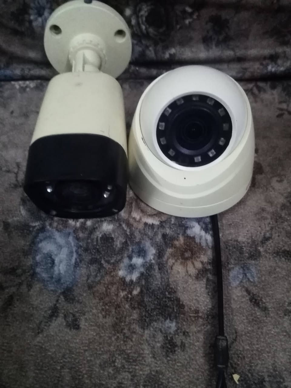 أغراض للبيع والشراي يتصل على الأرقام *********** /*********** عنواني أيسر سايدين حي النور قرب مجسر المعارض
