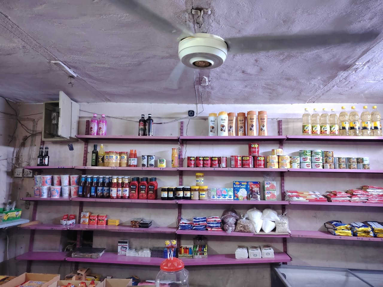 ٣ عارضات ارفوف سلات مال اجباس للبيع بغداد حي العامل *********** واتساب

