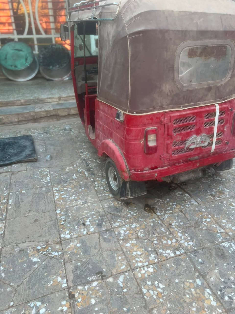 سلام عليكم تكتك 2018البيع بكاني حي البتول  اي ستفسار خابرني ***********

