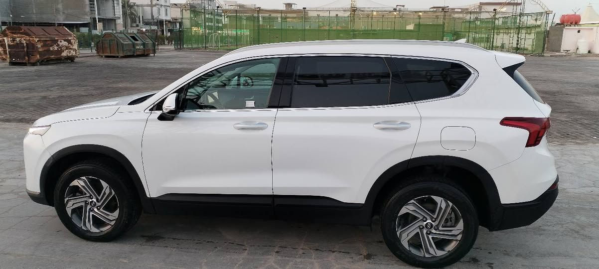 سنتافي موديل 23 مكينه 2500
حادث فقط بنيد وصور الحادث مرفقه بالمنشور مواصفات فول عدا الفتحة
درايف مود  
كشن كهربائي 
مقاعد جلد مخمل 
كشنات تدفئة 
مثبت السرعة / شاشة كبيرة 
تبريد قطعتين 
حساسات خلفية وأمامية / كاميرا
مراقبة النقطة العمياء 
نظام ملاحة
بصمة / تشغيل عن بعد 
رادار امامي
فرامل طوارئ أوتوماتيكية + تنبيهات التصادم الأمامي.
تحديد مسار 
ABS
نظام منع الانزلاق (Traction Control)
مراقبة ضغط الإطارات
مساعد صعود المنحدرات (Hill-Start Assist
سعرها 195 قفل مكاني سماوة
***********
