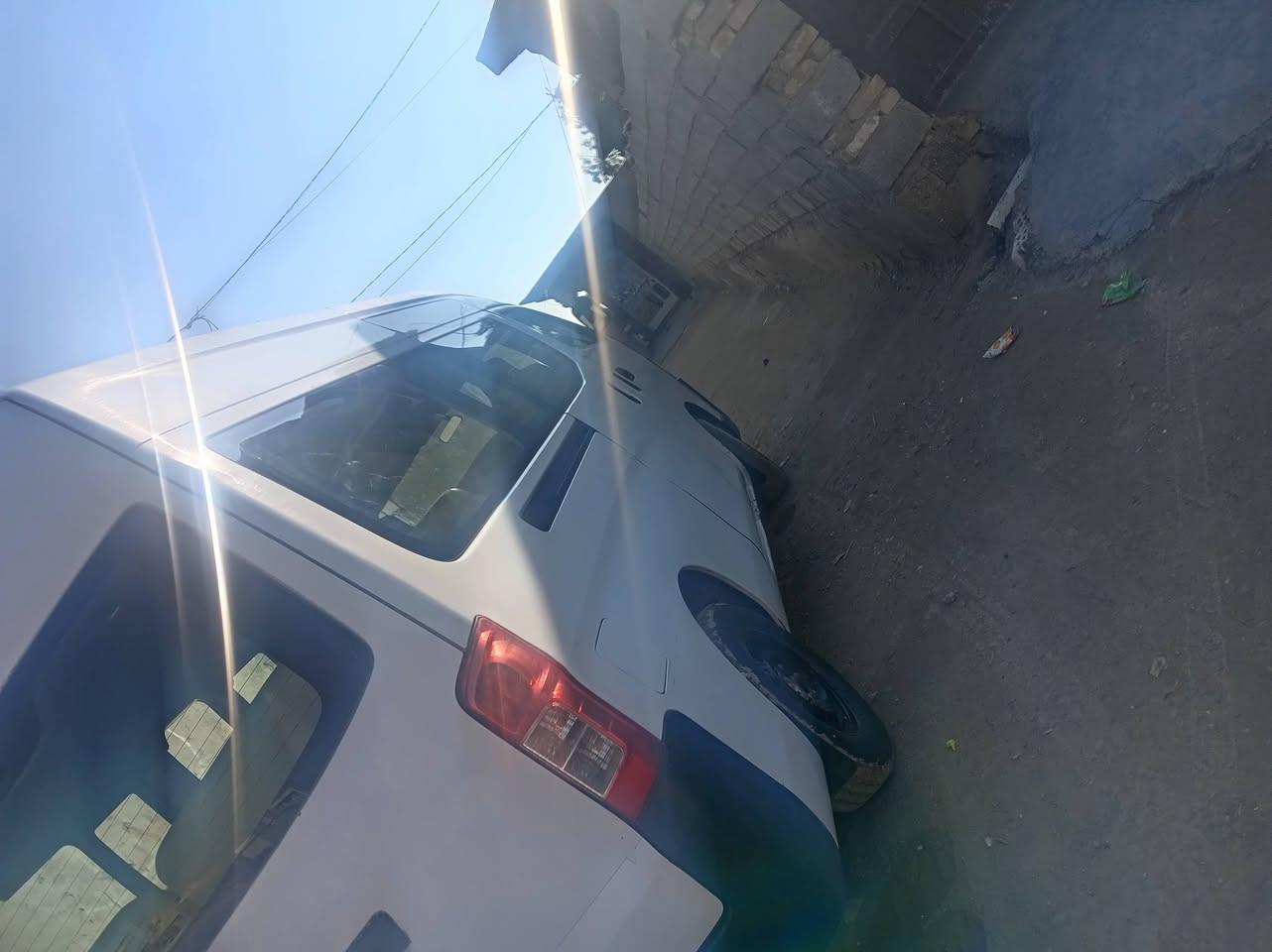 السلام عليكم نيسان موديل 2015 فيها الصبغ وبيها طخه
و***********
