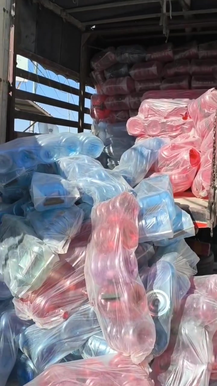 《 لأصحاب محطات الماء في خانقين 》

اليوم الأربعاء 2026/5/27

الحمدلله تم وصول بضاعة جديدة من المواد الأساسية بأسعار منافسة جدًا تناسب الجميع.

المتوفر :-
✅ دبة استعمال واحد
✅ دبة ثقيل ٢٠ لتر يدة
✅ دبة ثقيل ٢٠ لتر بدون يدة
✅دبة ثقيل ١٠ لتر يدة
✅ دبة ثقيل ١٠ لتر بدون يدة

تابعوا صفحتنا أولاً بأول لتصلكم أحدث العروض والمنتجات الجديدة بإذن الله.

📞 للاستفسار واتساب:
***********
***********

📍موقعنا:
خانقين – توله فروش – مجمع الحاج حازم الشكرجي (1) – فرع مطعم أوكسجين
