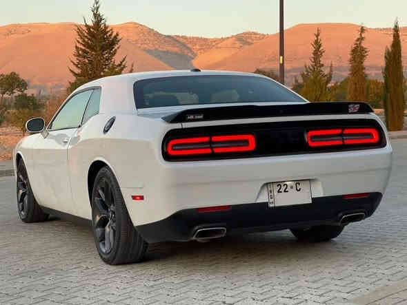 🤍من رخصة الادمن المحترم🤍
••••
النوع : دوج جالنجر مواصفات GT 
بلاك توب  

الموديل : 2021

محرك : 6 سلندر 3600

اللوحة : اربيل بأسمي  تحويل او وكالة شتريد حاضر
سنوية جديدة الحد 2028 جديدة 
هزة جديدة 
___________________________

الــمــواصــفـــات :

GT
محرك 6 سلندر 3600
شفتات ستيرن 
حساسات خلفية 
دبلات SRT بلاد
شاشة وسط للتحكم 
تحكم ستيرن جهتين
تبريد قطعتين
كشن السائق كهرباء
مرايات هيتر
 بصمة ابواب
بصمة تشغيل
منافذ USB امامي خلفي
كامرا خلفية
نظام SPORT 
ويل 20
 

ماشيه 49 الف  

⭕️ الضرر :  كلش بسيط فقط خشم البونيد و الجاملغ اثرها الجاملغ و البونيد صبغ صار و شويه من الباب شي بسيط 

بدون دواخل بدون شواصي بدلون لغود كلها بشرط

  وبيها طعجة بسيطة ترجع عالبارد

⭕️ يعني صبغ فقط قطعتين و شوية
 

بشرط الفحص انطيها ( السونار ) 
 وين ميعجبك افحصها

•
•
السيارة كلش حلوه و نظيفة مناقصها دينار 
تجي تشغل و تطلع 

 و السيارة بالحقيقه بعد احلى من الصور 
_________________________

گير و محرك كله  بشرط برغي ممفتوح منة 

مكان السياره بغداد و سليمانية 

السعر عالخاص لو اتصل و تدلل 
***********
