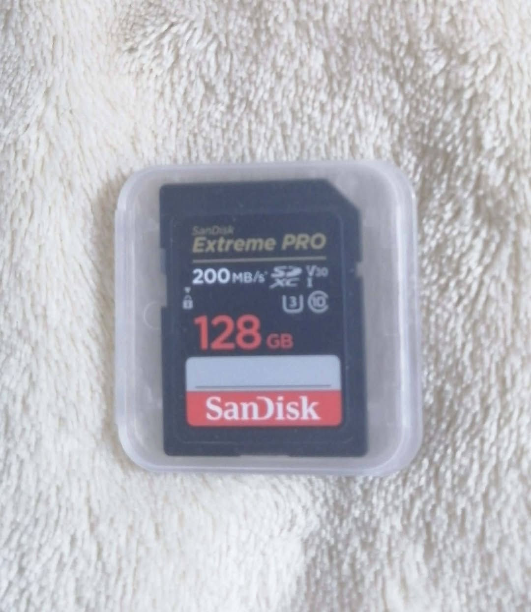 السلام عليكم
اخوان رام ساند دسك سرعه 200ذاكره 128 جديد يسجل 4كي مال كاميرات فقط


**إذا كنت صاحب هذا الإعلان وتريد حذفه لأي سبب، رجاءا أرسل رسالة إلى الدعم الفني**