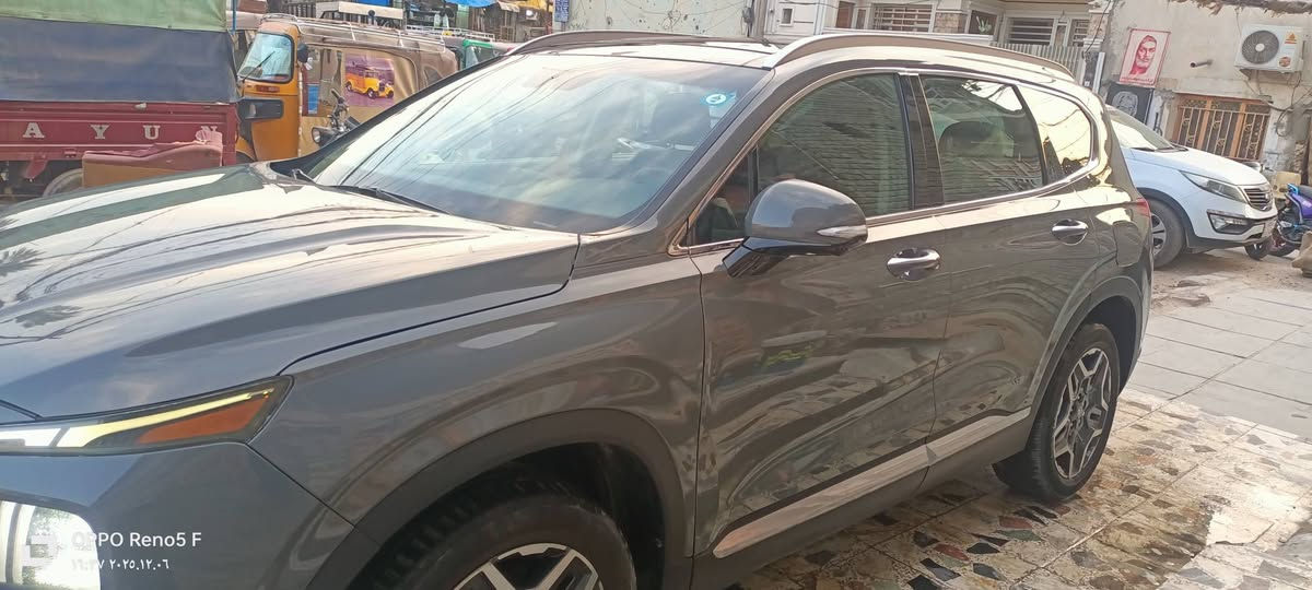 السلام عليكم ورحمه الله وبركاته
تم تنزيل السعر بيع مستعجل 
سنتافي 2023وارد امريكي 
الون سمنتي 
رقم بغداد بسمي 
فول مواصفات 
بانوراما 
بصمه 
كشنات جلد 
محرك 2500توربو
الكير دي سي تي جديد شاده 
كاميرات محيطيه 4كامرات 
وهواي مواصفات تجي اعله مواصفات بل سنتافي 
تقدم وترجيع بل بصمه وتشغيل 
حادث بجم رقم الشاصي موجود وشوف حادثهه 
السياره جاهزه عدا بوري التبريد موجود عندي بس شده واشحن غاز 
السياره جديده وهسه ترقمت بسمي تحويل ثاني يوم
مكان السياره بغداد مدينه الصدر 
السعر 200 وبيهه مجال بصيط
رقم الهاتف ***********
