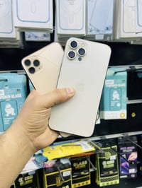 🫡 للبيع اجهزه ثنين تفاصيل  الاول… iPhone 12 pro max  ذاكره 256  بطاريه...