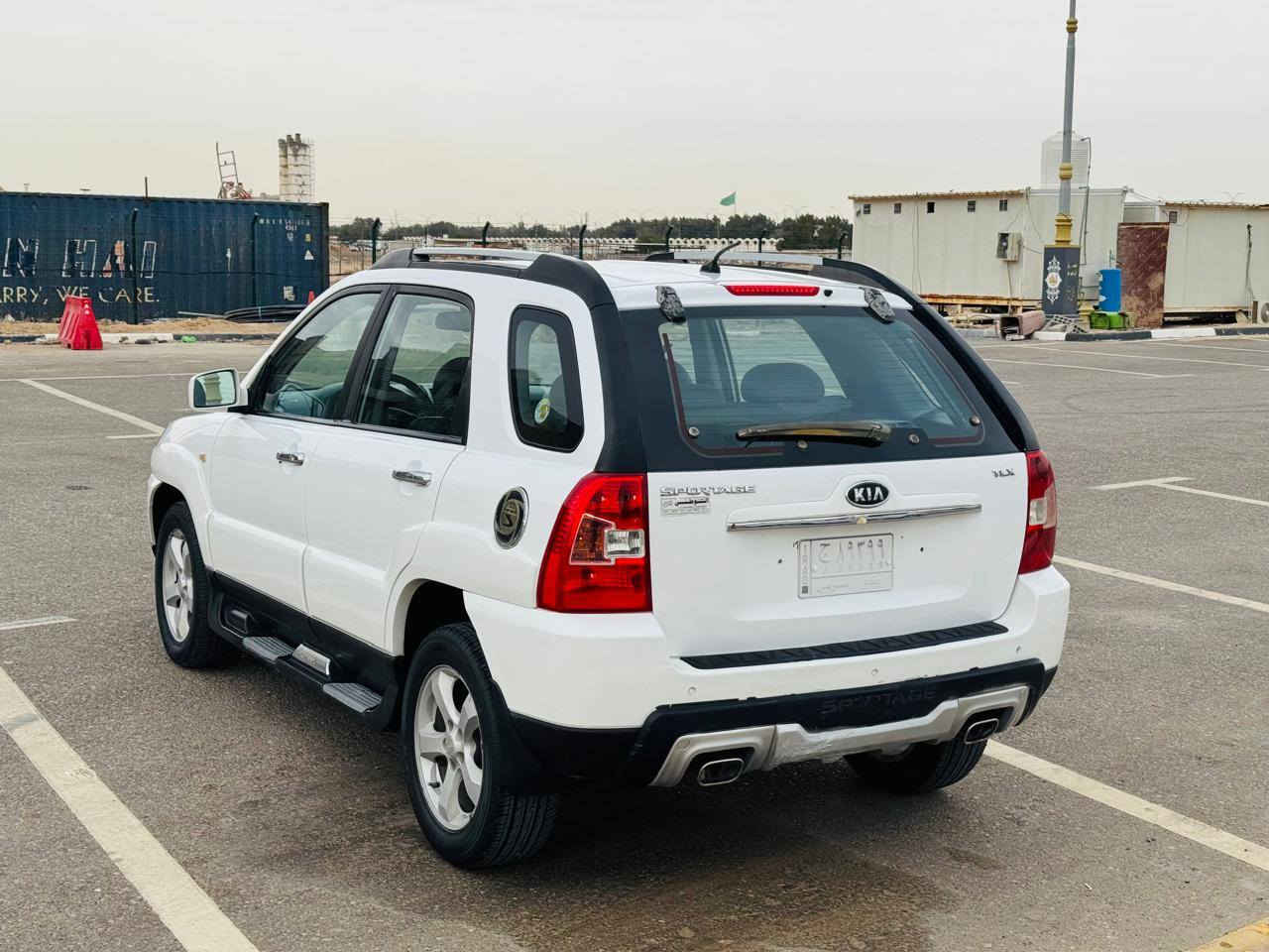 سبورتج موديل 2009خليجي كفاله عامه من الضربه والصبغ والتبديل شرط عً السونار السعر 124قابل للتفاوض الستفسار اكثر اتصال 📞 ***********مواصفات السيارة قطعتين تبريد داخل جلد كشنات تدفه نضام يكو ويل كب كروم مري كهربائي مكينه وكير مكفولات مكينه اربعه سلندر تخم تاير حداديه جديده مكينه وكير مكفولات رقم بغداد مكان السياره كربلاء كربلاء, العراق
