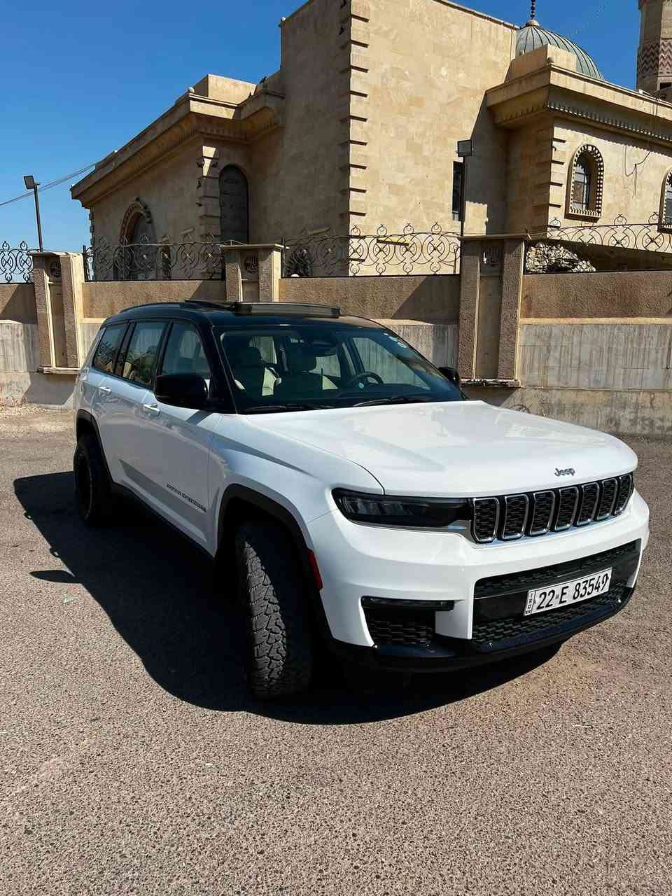 � للبيع | جيب خليجي 2022 | لمتدد

📍 الموقع: بغداد – العامرية
💰 السعر: 30,000$ بي مجال 
📞 للاستفسار: ***********

✨ المواصفات:

* موديل 2022
* خليجي
* لون أبيض
* 7 راكب
* 6 سلندر
* ماشي 74 ألف كم
* فئة لمتد
* معدل تاير وويل
* مغلف قمارة بالكامل
* تكم ونيكلات
* محول Two Tone
* بنوراما كامله 
* شاشة كبيرة
* كاميرا خلفية
* حساسات أمامية وخلفية
* سماعات وكالة
* بلوتوث / USB
* مثبت سرعة
* بصمة تشغيل ودخول
* مكيف ثلج
* زجاج ومرايا كهربائية

🔧 ملاحظة: السيارة بيها ضربة سابقة داخل العراق وتم إصلاحها بشغل مرتب ونظيف، والقطع المستخدمة قطع بلاديه مال تفصيخ نفس لون السيارة.

✅ السيارة جاهزة للفحص والمعاينة، وأي استفسار أو تفاوض على الرقم:

📞 ***********
📍 بغداد – العامرية
