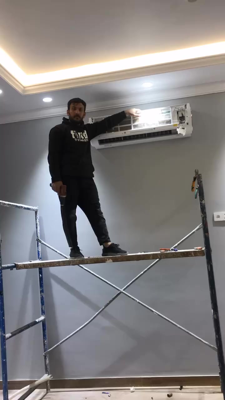 امير الجبوري
لتنصيب السبالت والمكيفات 
تنصيب 
فتح 
غسل 
صيانه موقعيه
كربلاء ***********
