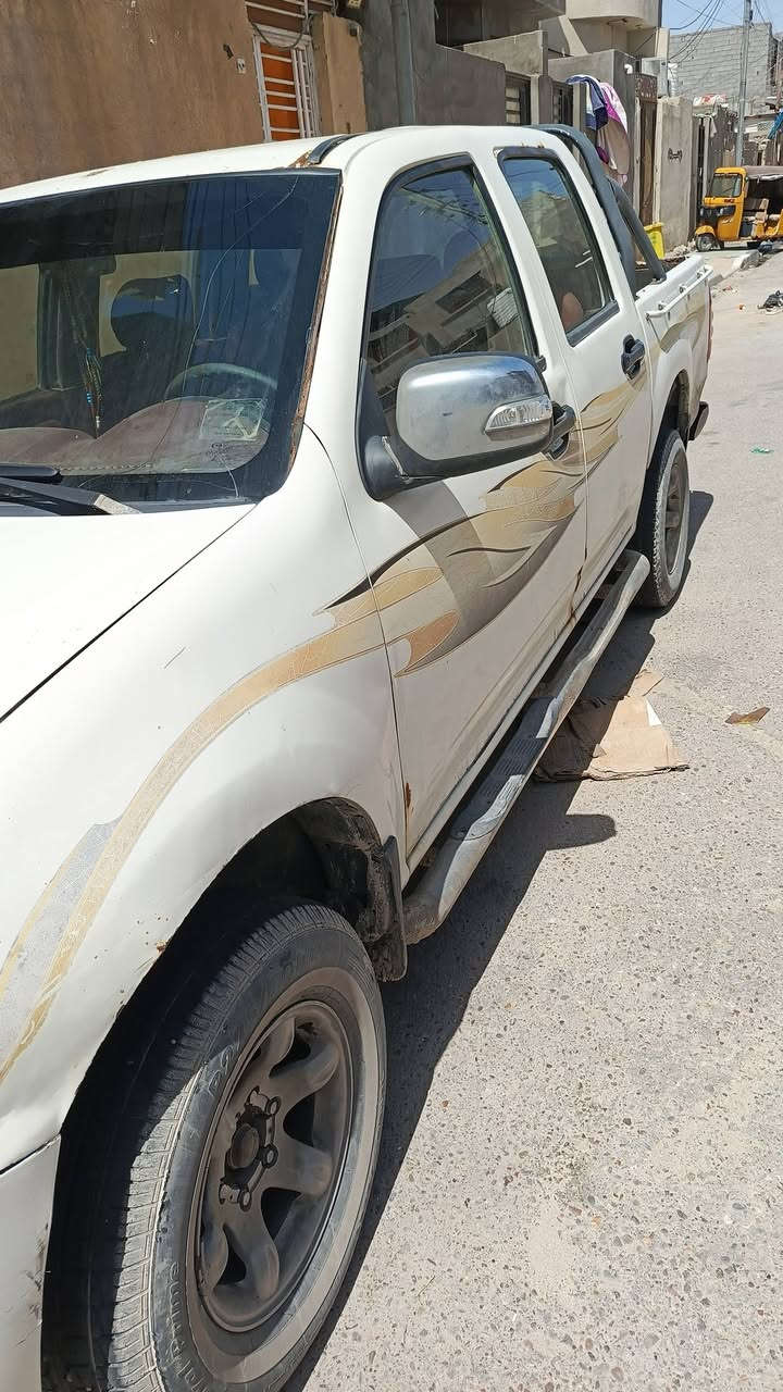 سيارة للبيع بيكم كنو سعر ٣٨ سيارة اصولياتها موجوده ابيع كومة حديد عوزها حداديه ومكينه 
محافظة البصرة 
رقم ***********
