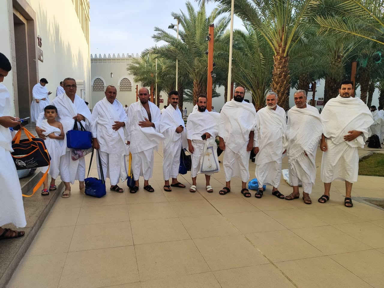 سارعوو بتسليم الجوازات لرحلة البر
 بسعر 650 الف عراقي
مع 3 وجبات طعام اوبن بوفيه مفتوح🧇
 تاريخ الرحلات ✈️🚌 
البري 7/15  🚌 
الجوي 7/20 ✈️ 
السكن محبس الجن 
رحله الطيران 850 الف 
على الخطوط الجويه العالميه✈️
3 ليالي بالمدينه مركزيه قريبه عالحرم
7 ليالي مكه محبس الجن
باصات مكيفه وحديثه🚌
مزارات المدينه +مكة
هدايا جنطه كبيرة جنطه كتف
 احرام رجالي وشاح نسائي
باج تعريفي للمعتمر🎖️
ضيافه في الطريق مبيت مزرعة حائل
فقط عليك تسلم جوازك وباقي علينه نعطيك الراحه والاطمئنان للاستفسار
زورونا مكتبنا الكائن بغداد قضاء الطارميه حي الوحده مقابل القطاع الصحي مجاور جامع عمار بن ياسر
☎️*********** مروان ابو يوسف الكرغولي 
☎️***********
***********
*********** 
🕌 (خدمة ضيوف الرحمن شرف لنا)🕋

