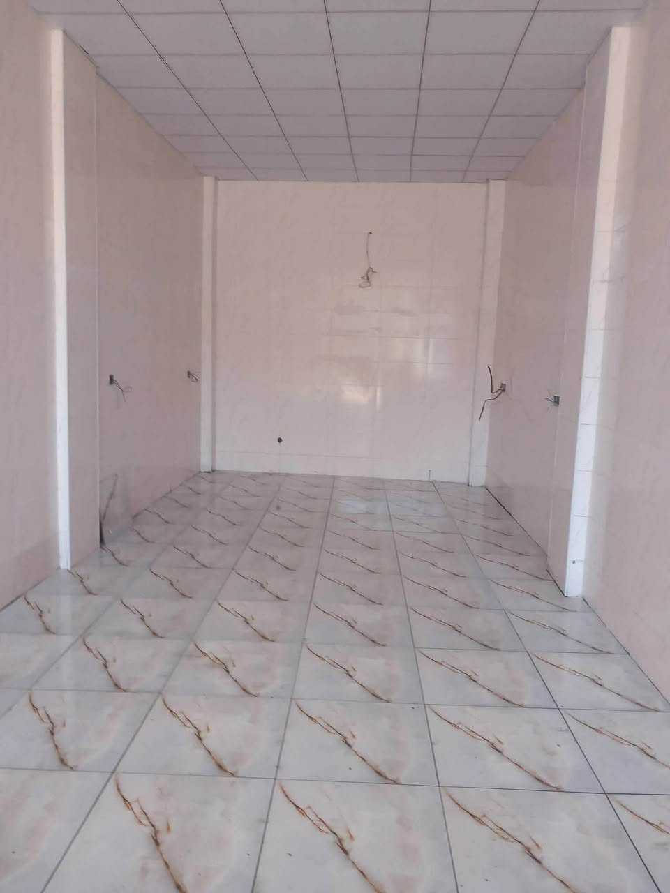 سلام عليكم كادر سراميك كامل شقل نضيف وسعار مناسبه ‏‪***********‬‏
