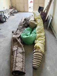 هەموو ئەو فەرشانە بۆ بەخشین  بەلام توخوا بێلە با فەقیریک ئیسفادەی لی ب...