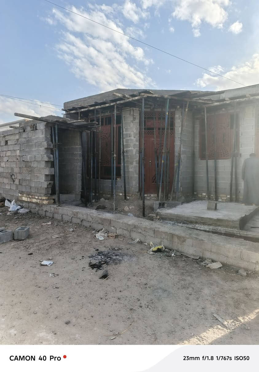 هيكل للبيع في الفلوجة جبيل قرب جسر الثالث
المساحه 150متر 
***********
